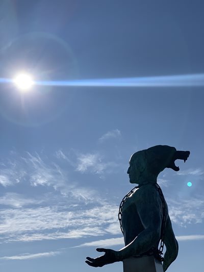 Статуята на Боян Мага