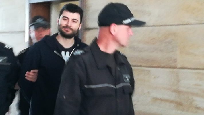 Желяз Андреев напусна доволен съдебната зала
