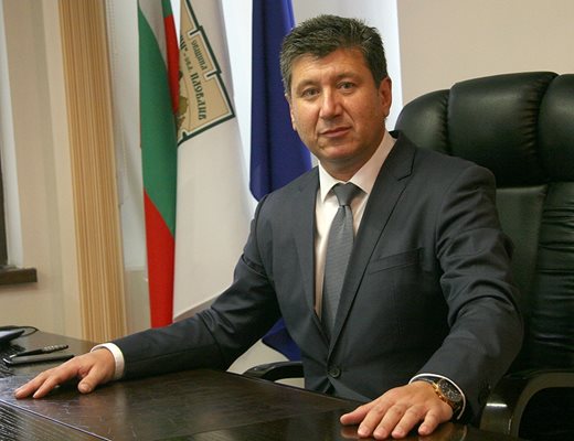 Шефът на общинската организация в "Родопи" Пламен Спасов щял да бъде заменен от депутата Запрян Янков.