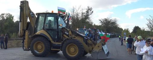 На три места в област Добрич протестират земеделците днес