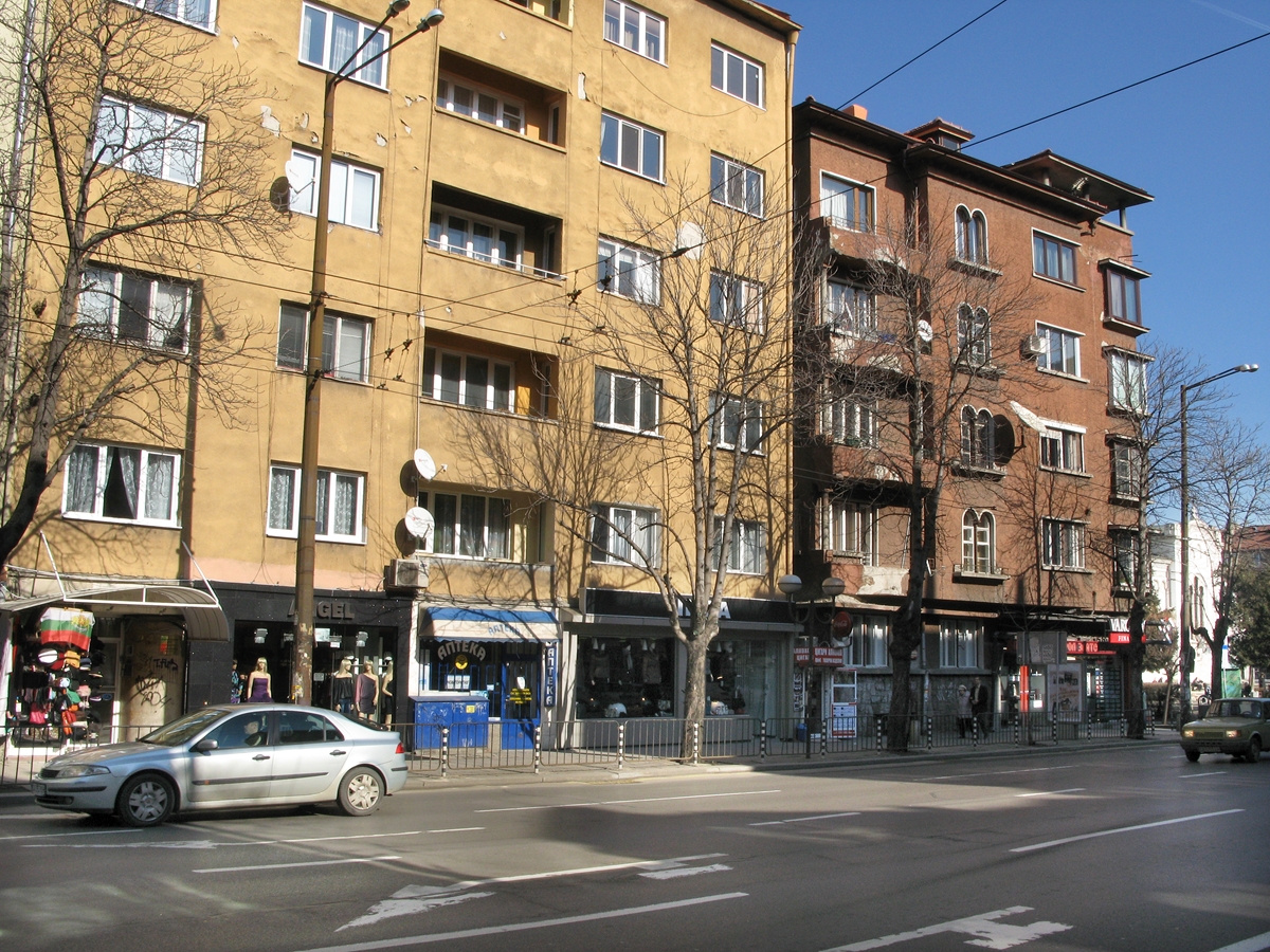 Предлагат изграждането на бус лента в центъра на София
