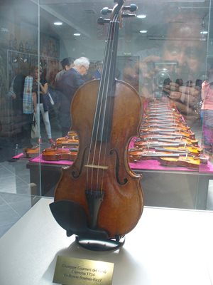 Цигулката на Ричи на празника на лютиерите в Казанлък