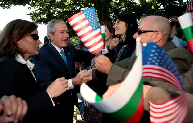 Президентът Буш младши при посещението си в България през 2007 г.