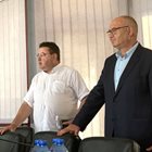 Областният управител на Велико Търново Георги Гугучков (вдясно) и кметът на Свищов Генчо Генчев намериха временно разрешение за водния проблем в Свищовско.