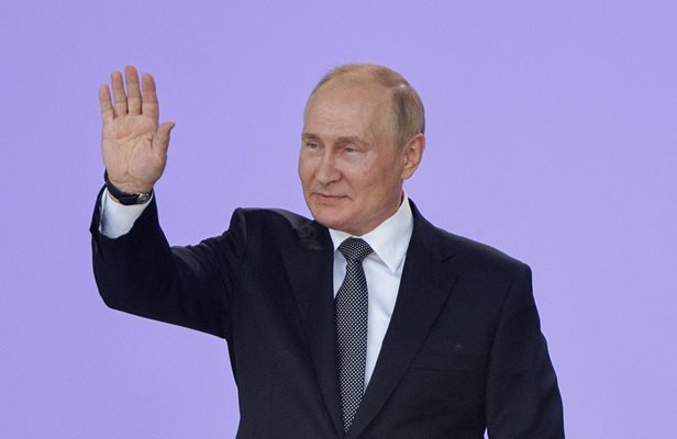 Путин е сменил командващия на Черноморския флот