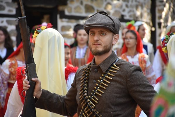 Историческата възстановка „Утро на свободата“ по повод празника на Благоевград пресъздаде моменти, тясно свързани с Освобождението на Пиринския край.
