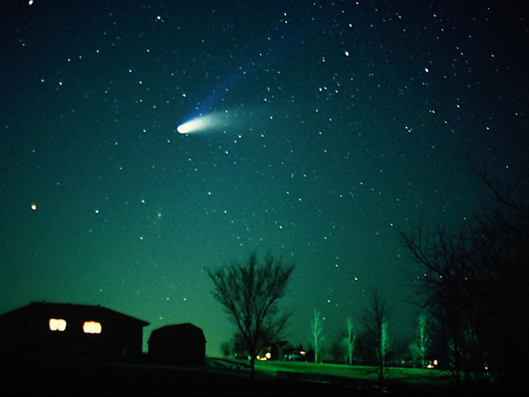 Зелена комета ще е видима от Земята тази седмица