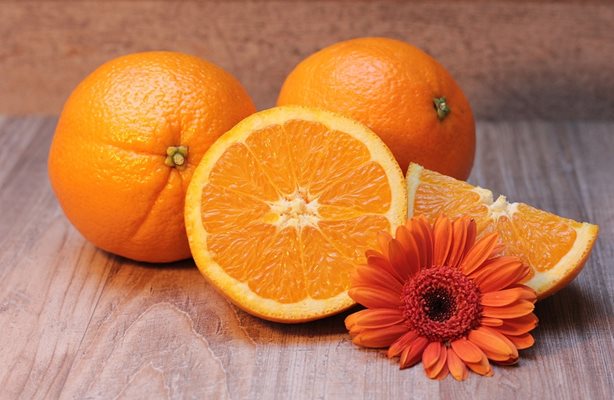 Оранжевите плодове и зеленчуци съдържат вещества, които предпазват зрението от увреждане
