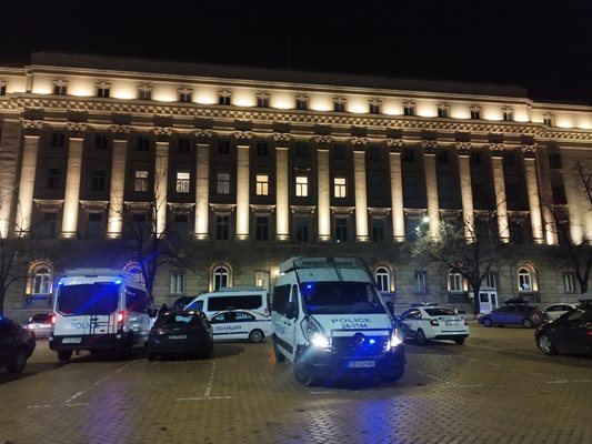 Преговорите за ротацията продължават въпреки протеста