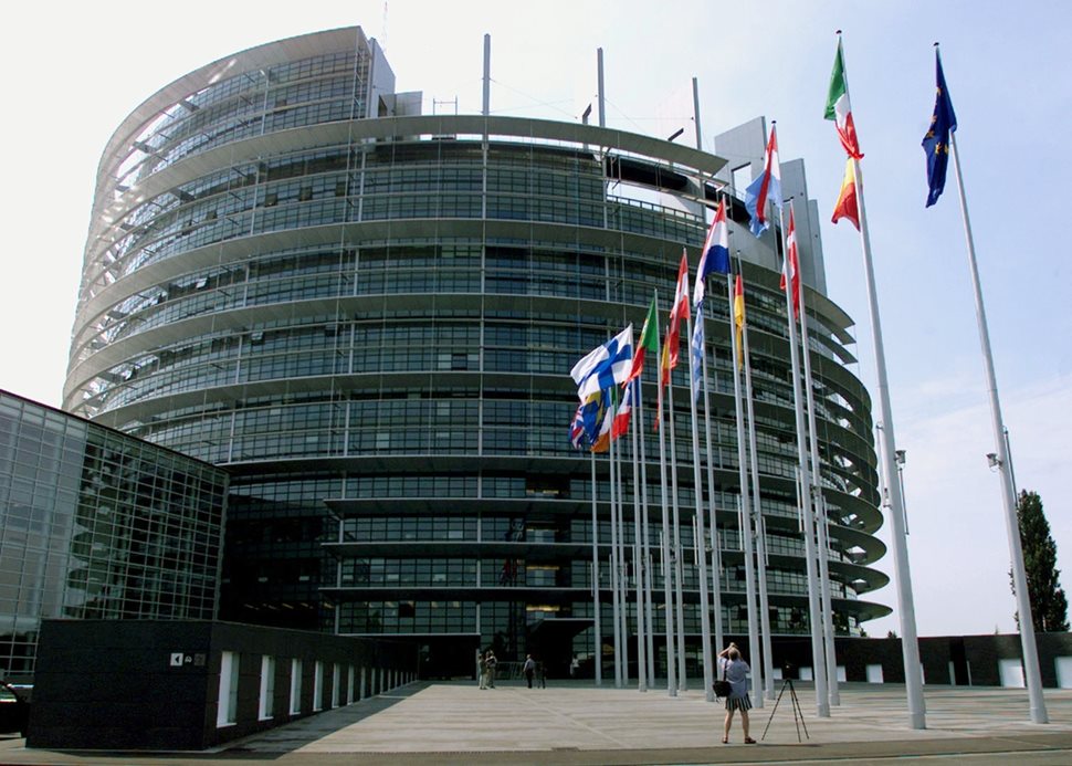 Европарламентът: По-висока сигурност срещу киберзаплахи
