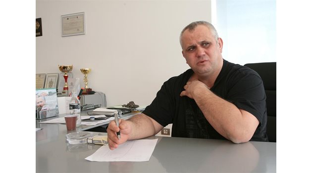 Пламен Стоянов: Изнасям бизнеса си в чужбина