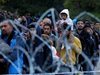 Французи издигнаха стена пред хотел, предназначен за прием на мигранти