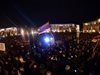 Арменският президент се срещна с протестиращите и с лидера на опозицията