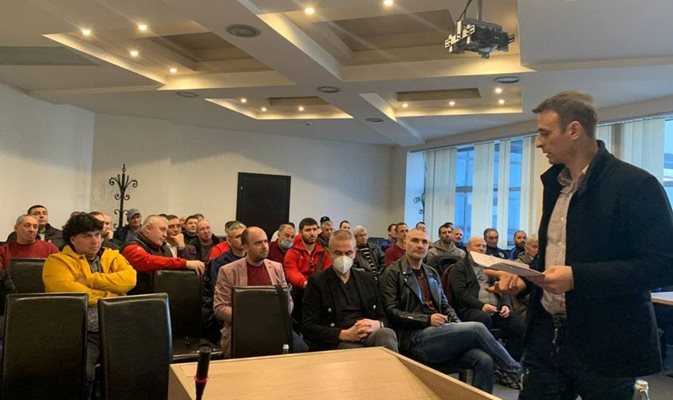 Кадър от срещата на Димитър Бербатов в Русе