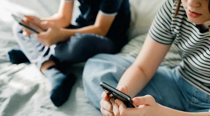 Тест за родители: Познавате ли добре онлайн света на вашия тийнейджър?