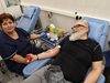 Актьори и мотористи дариха кръв във ВМА