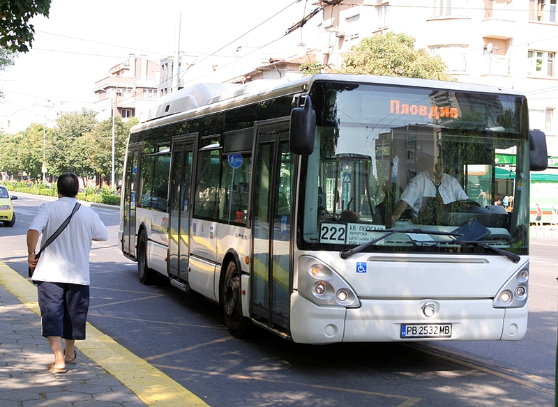 Автобус № 222  в Пловдив отново тръгва по ул. "Царевец"