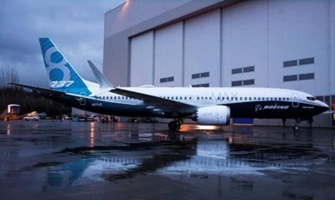 "Боинг" 737 МАКС няма да има полети поне до юни