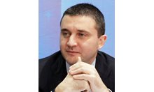 ЕБВР подкрепя идеята на Горанов за “спящите акции”