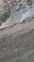 Боклуците се палят на улицата, има опасност пламъците да тръгнат към сградите
Снимка Венцислав Иванов, Забелязано в Пловдив