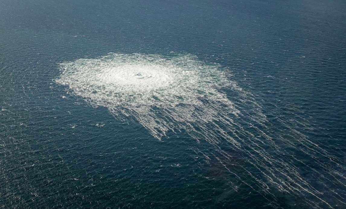 Датски военни кораби са забелязани на мястото на саботажа на газопровода "Северен поток 2"