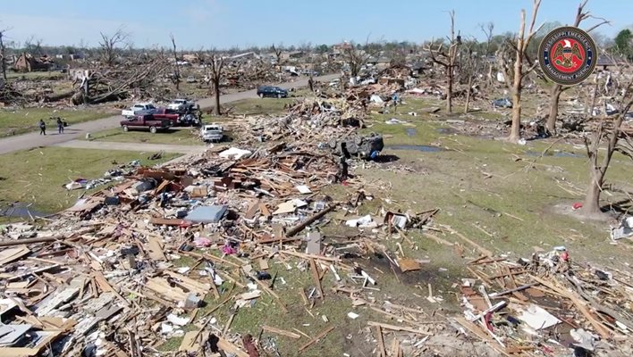Мисисипи след торнадото Снимка: Ройтерс