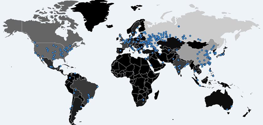 Засегнати от атаката бяха над 100 държави - отбелязани със сини точки на картата.