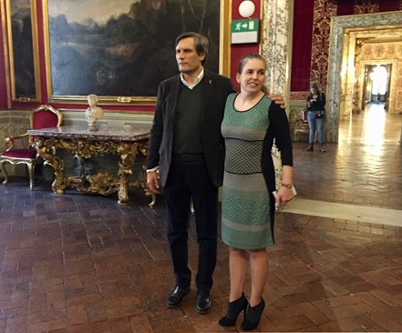 Принцеса Гезине и съпругът  дон Масимилиано Флориди в дома им в палацо “Дория Памфили”  СНИМКИ: АВТОРЪТ