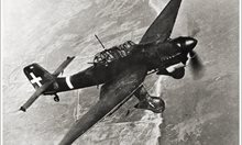 80 г. крият как немски боен самолет пада в центъра на София, пилотите загиват