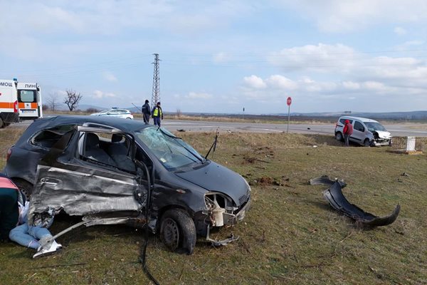 Тежката катастрофа е станала на изхода на Сунгурларе. Снимки:МВР