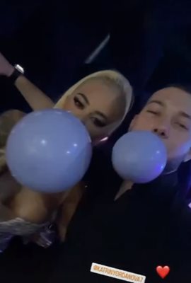  Йорданова си пада по купоните в родните нощни заведения и известното дишане на балони с божествен газ 