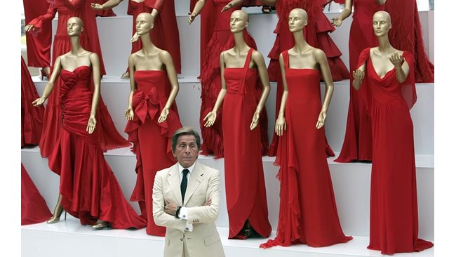 Valentino hates to be asked what elegance is, compared to him “everyone makes rags”