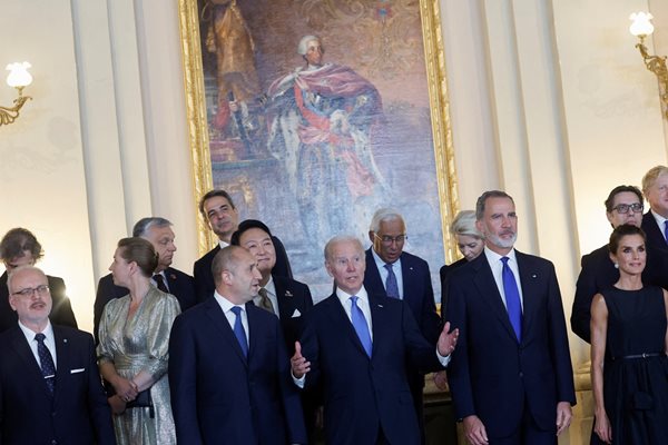 Президентът на САЩ Джо Байдън разговаря с президента на България Румен Радев Снимки: Ройтерс