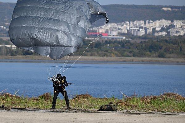 Започна военноморското учение „Бриз-2023” с международно участие Снимки Орлин Цанев