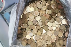Деца събират жълти стотинки за нова техника в болницата във Велинград