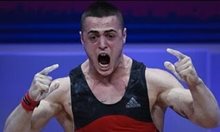 След 14 години България отново има световен шампион по щанги! Карлос Насар спечели титлата в категория до 81 кг