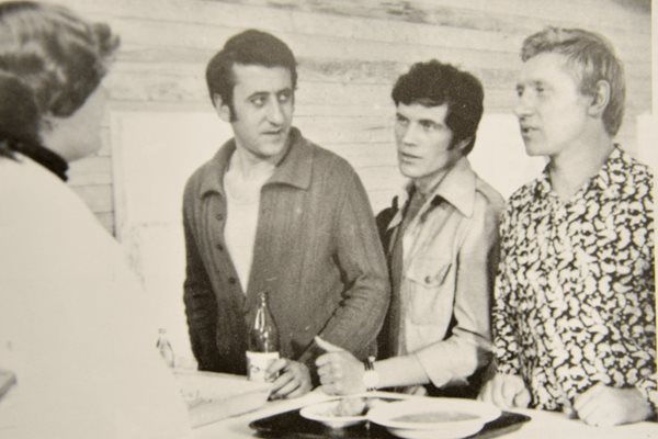 Велко Кънев и Семьон Морозов (вдясно) - двама от “хората на синия огън”