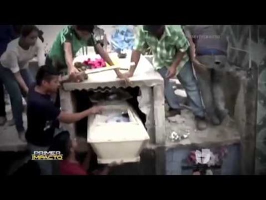 Момиче "възкръсна" в ковчега си в Хондурас, умря преди да я извадят (Видео)