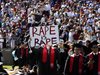 Бунт в Станфорд срещу лека присъда  на изнасилвач