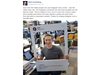 Марк Зукърбърг покрива с тиксо микрофона и камерата на лаптопа си
