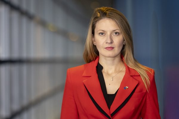 Цветелина Пенкова е евродепутат от БСП/Групата на социалистите и демократите