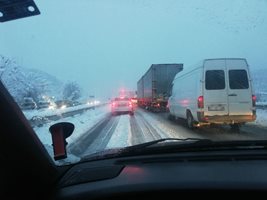 Задръстване на Присовските завои преди Велико Търново

СНИМКА: ФЕЙСБУК/ Пенчо Пройчев