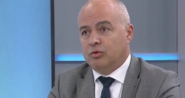 БСП: Ако Петков си смени позицията за Македония, може да не е премиер