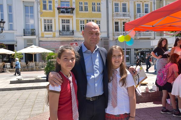 Кметът Костадин Димитров даде старт на кампанията.