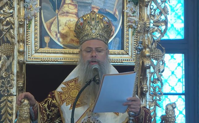 Пловдивският митрополит Николай отслужи т. нар. Второ Възкресение в църквата "Света Марина". 