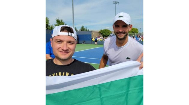 Български фен пътува от Милуоки до Синсинати, за да гледа Григор Димитров и да вземе автограф от звездата на българския тенис.
