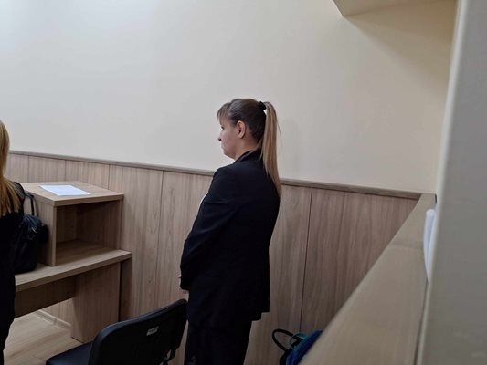 Стела Алексиева призна, че е нанесла телесна повреда на 5-годишния се син Адриян.