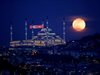 Истанбул пред земетресение? Свършват палатките и спалните чували