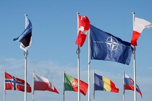 НАТО осъди зачестилите руски удари в Украйна