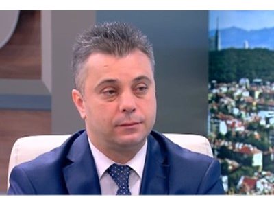  Организационният секретар на ВМРО Юлиан Ангелов е сред вносителите на проекта за промени.